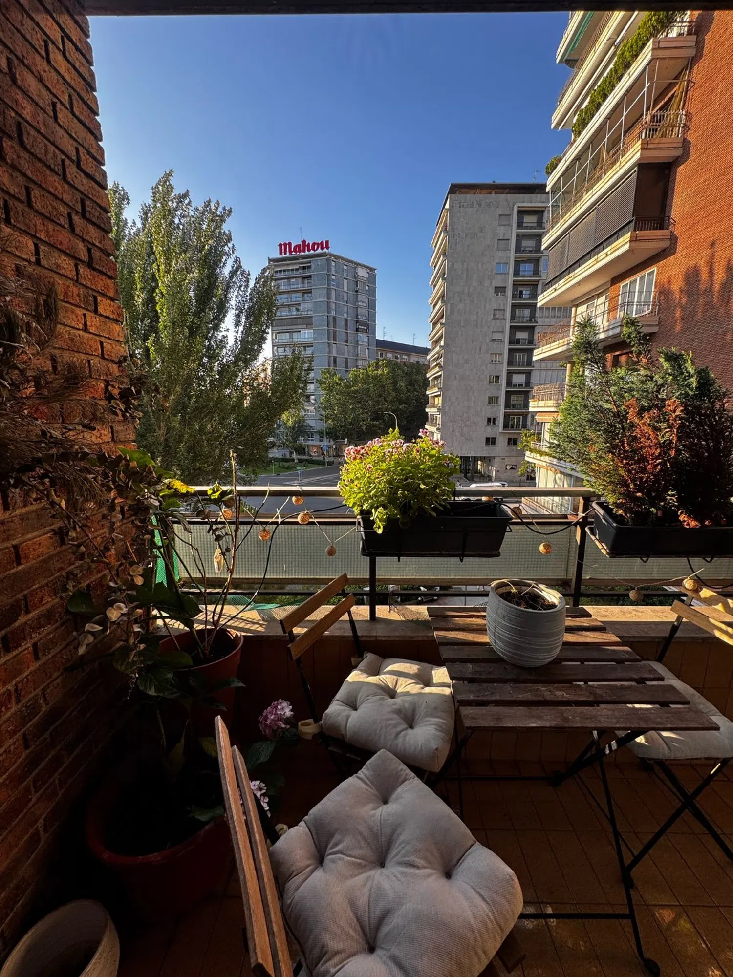 Piso en plaza de Cristo Rey, 1 - Foto 1