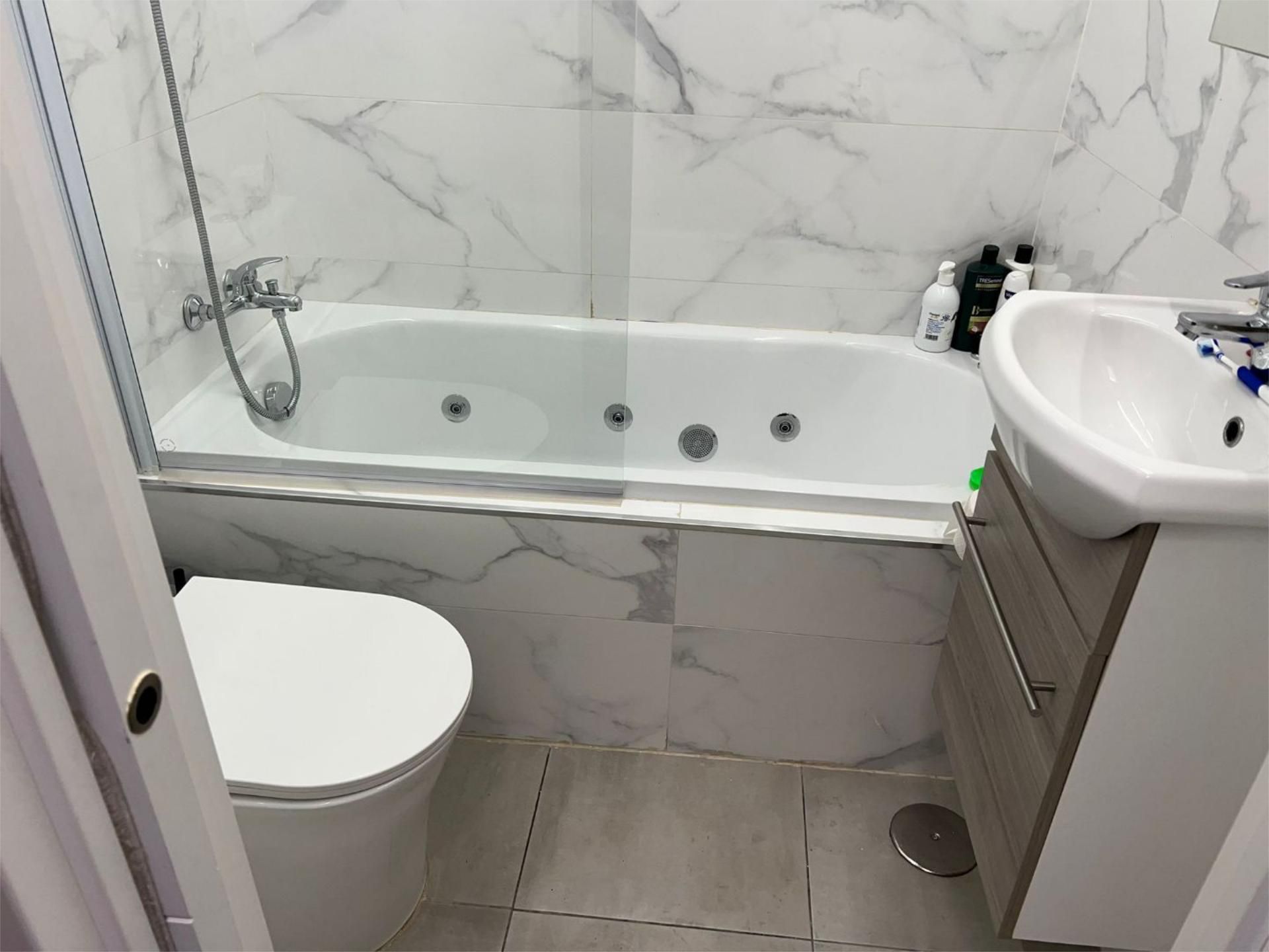 Casa adosada en  Calle de Bélmez 50 - Foto 10