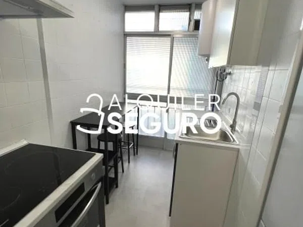 Piso en Calle de la Bureba - Foto 7
