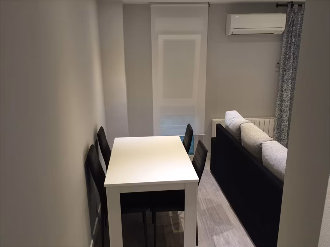 Piso en  Calle de Artajona 25 - Foto 2