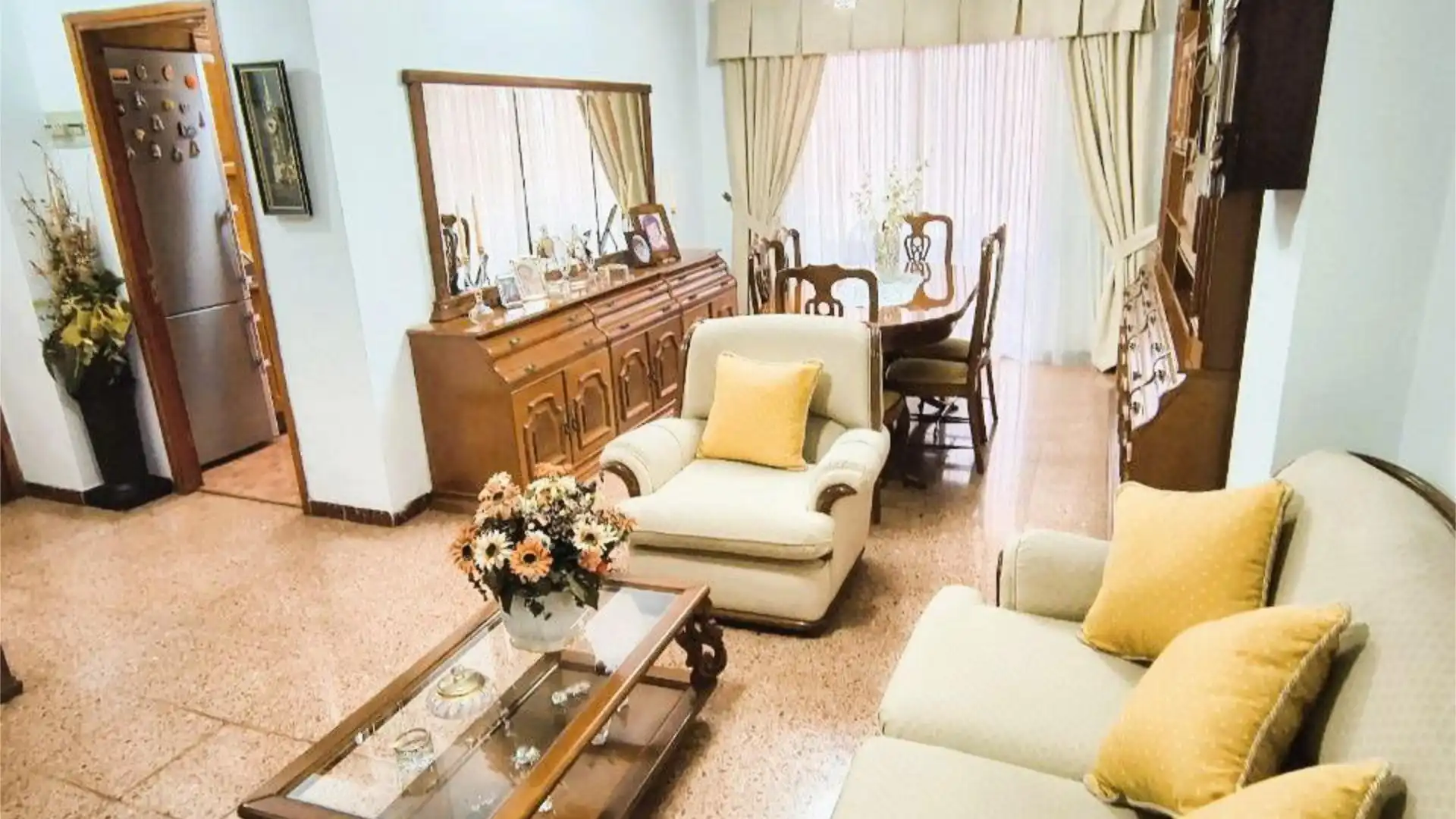 Piso en  Avenida de Benito Pérez Armas 4 - Foto 1