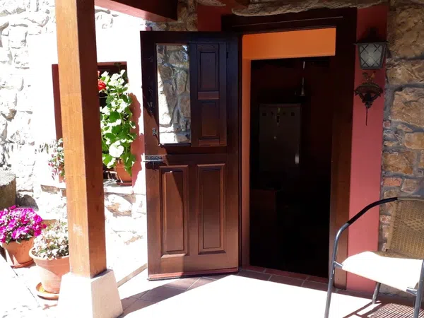 Casa rural en Carretera General Canzana s/n - Foto 2