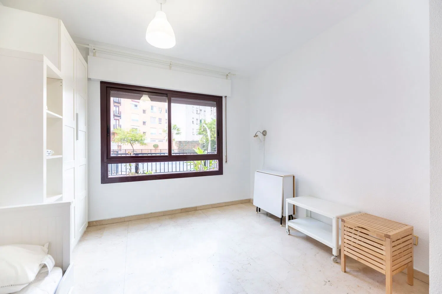 Estudio en calle de Jaime el Conquistador, 13 - Foto 2