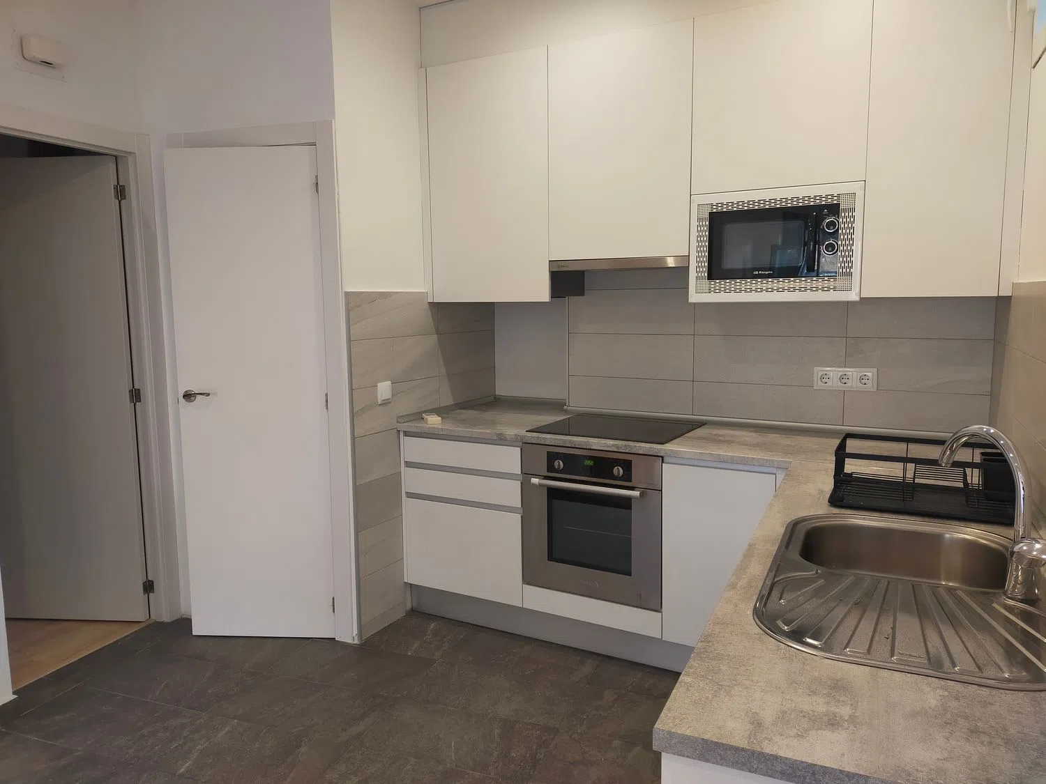 Piso en calle de la Cava Baja, 26 - Foto 8