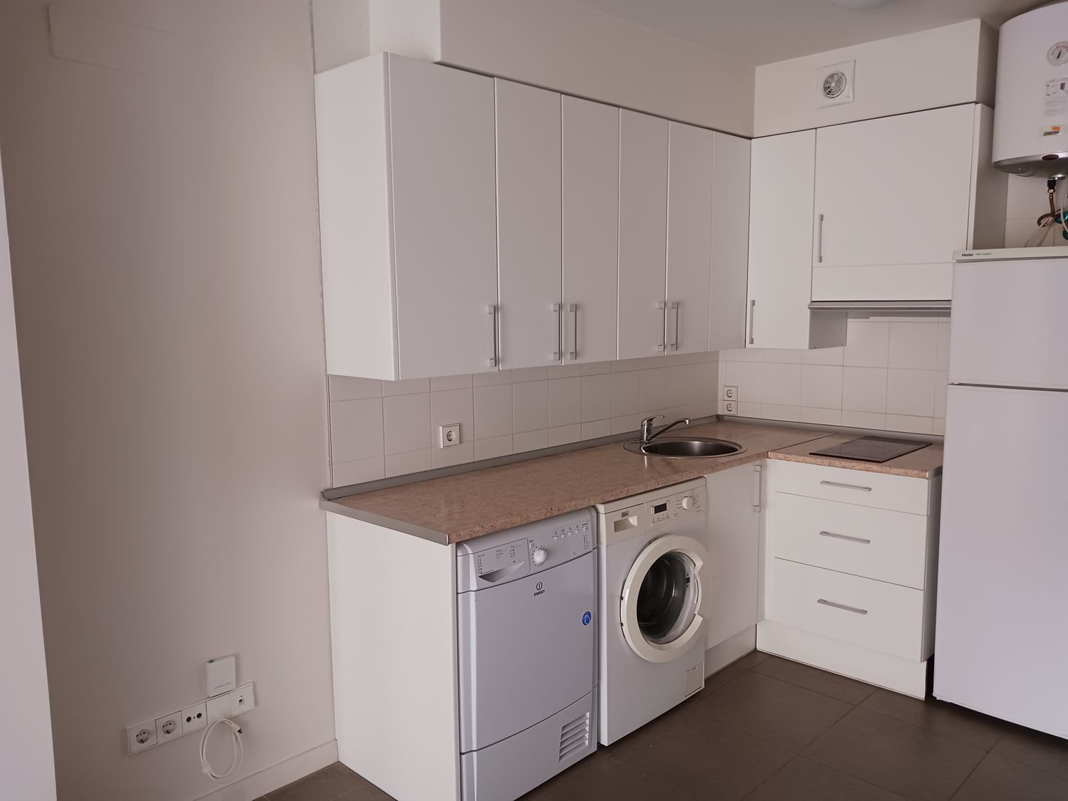 Estudio en calle de Puente la Reina, 39 - Foto 4