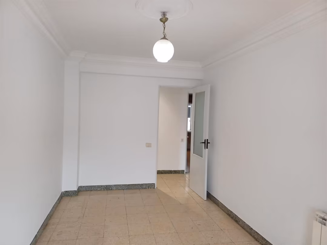 Piso en  Rúa de San Pedro de Mezonzo 26 - Foto 7