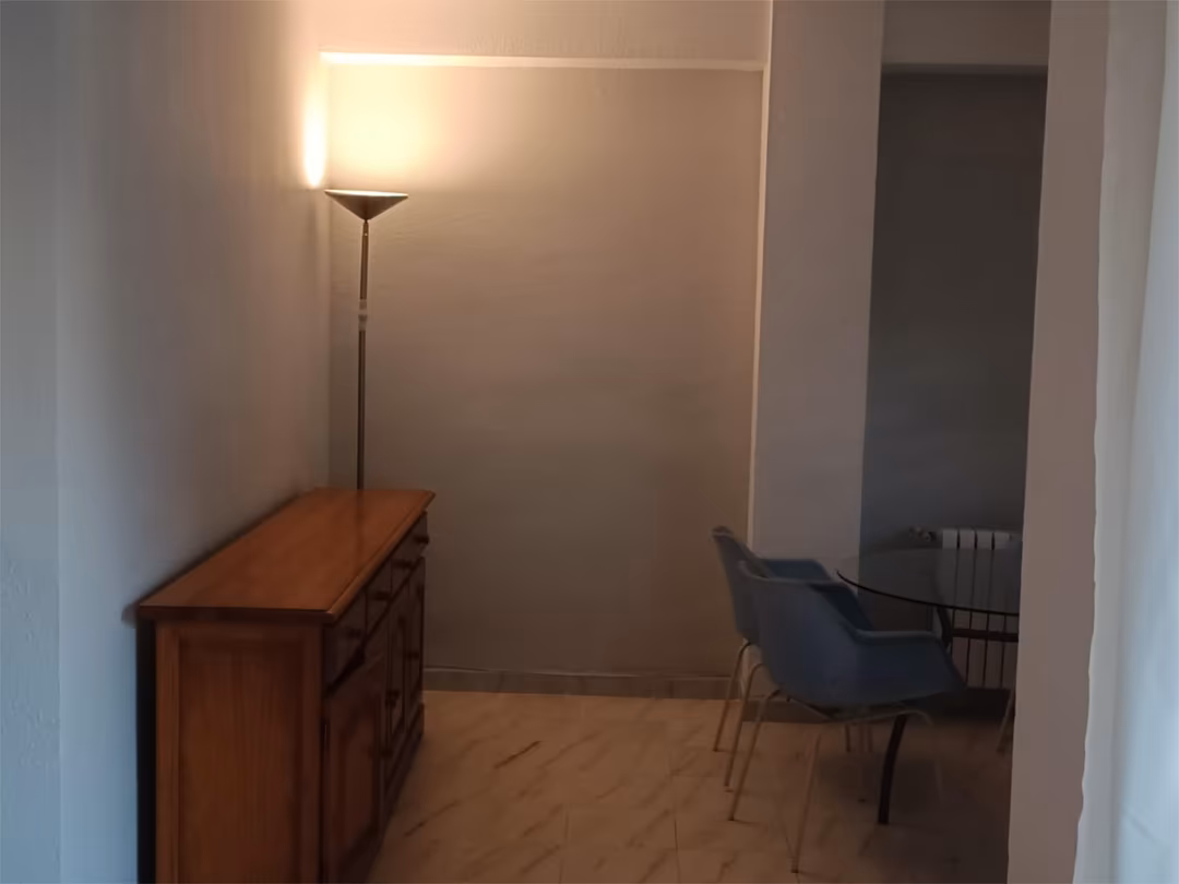 Piso en  Plaça d'Hondures 29 - Foto 2