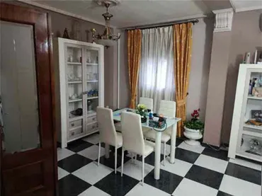 Piso en barrio - Foto 3