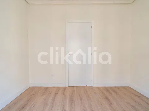 Piso en calle de la Serra d'Agullent - Foto 15