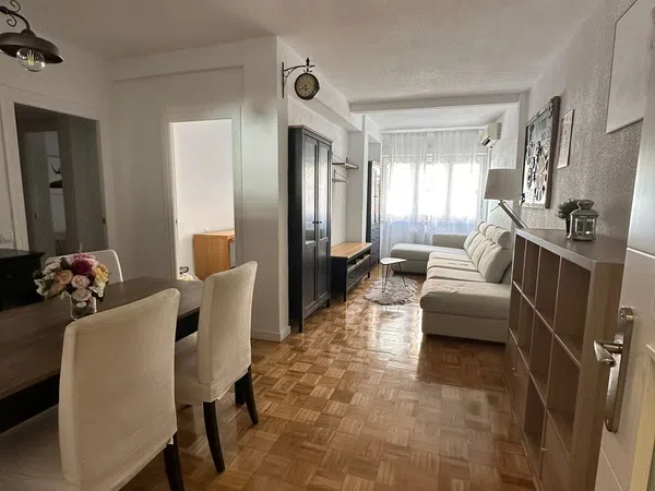 Piso en calle de Eugenio Caxes, 2