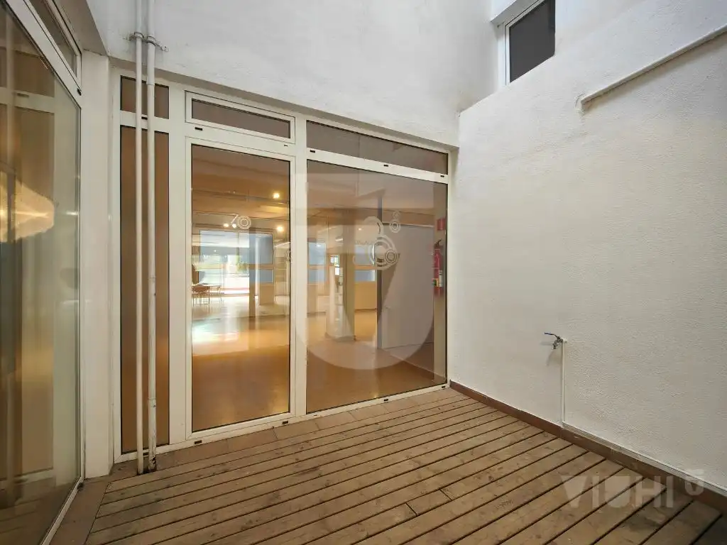 Local comercial en  Carrer Camí Ral - Foto 12