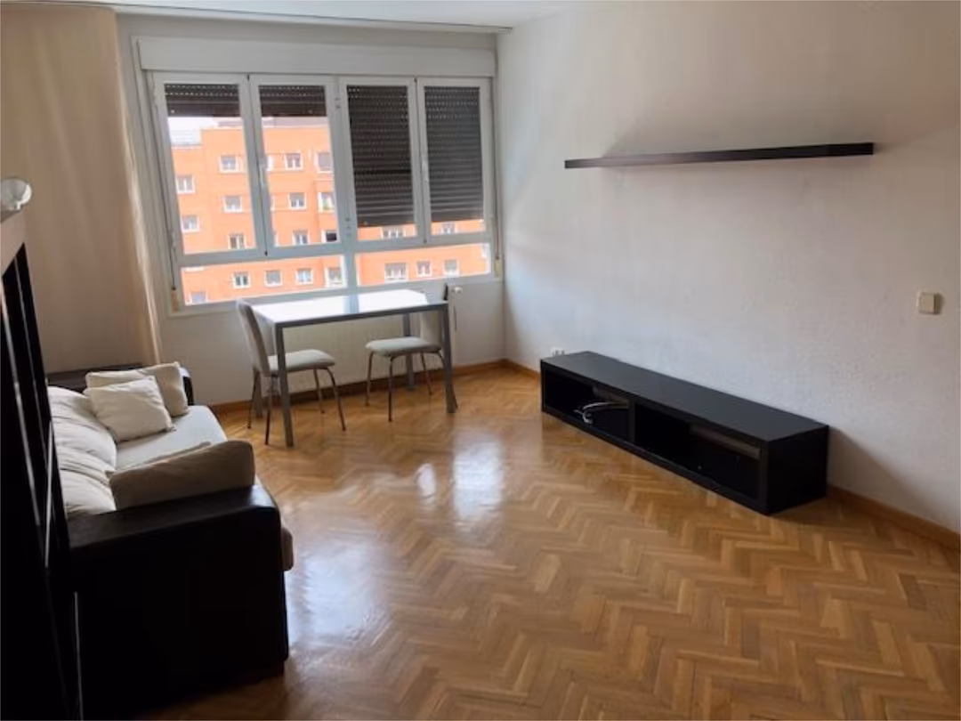 Piso en  Calle de Omega 36A - Foto 3