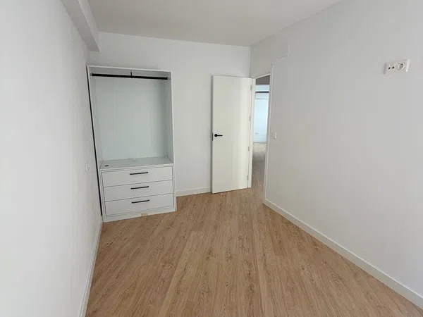 Piso en Doña Berenguela, 26 - Foto 4