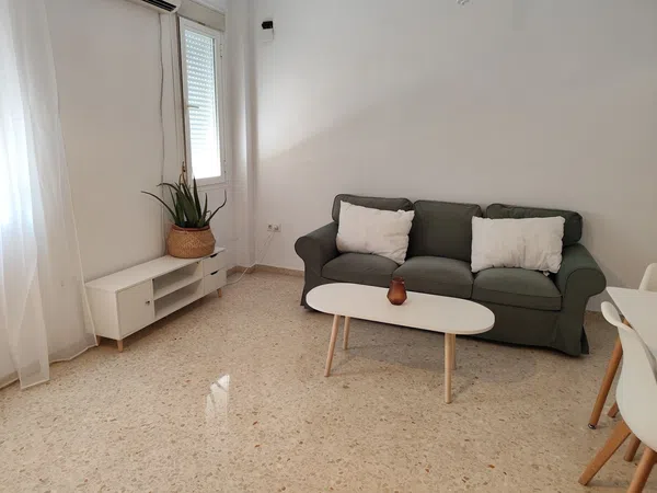 Piso en avenida de pino montano, 6