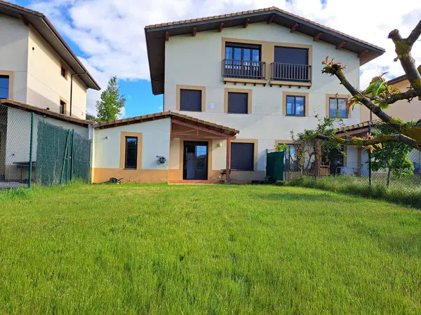 Chalet adosado en Calle Juan Ramón Jiménez, 19 - Foto 1