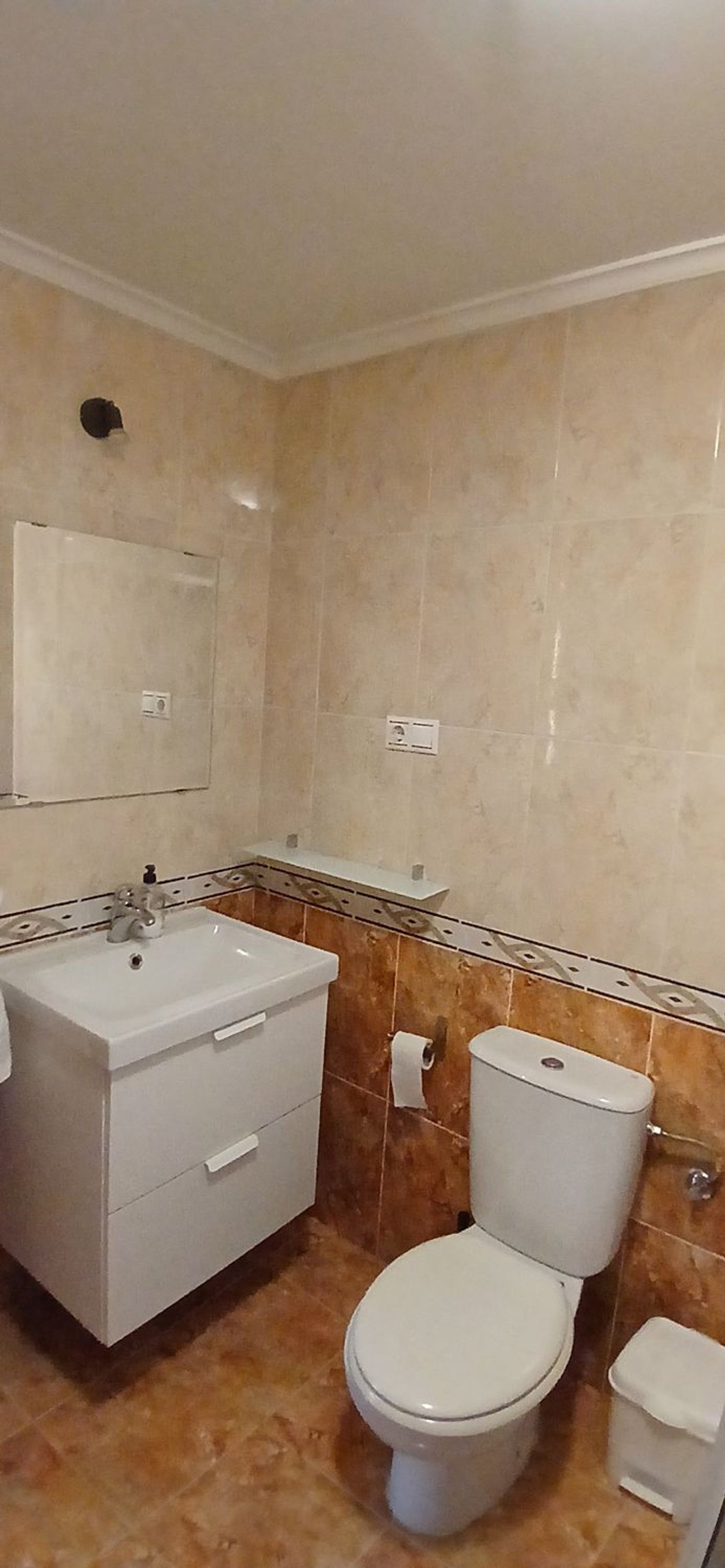 Chalet adosado en Arriondas - Foto 8