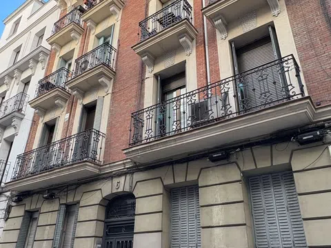 Piso en calle de Teruel, 6