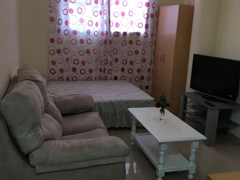 Estudio en calle Higueras, 7