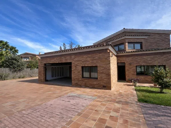 Casa o chalet independiente en Calle de Mark Twain, Castellarnau - Foto 4