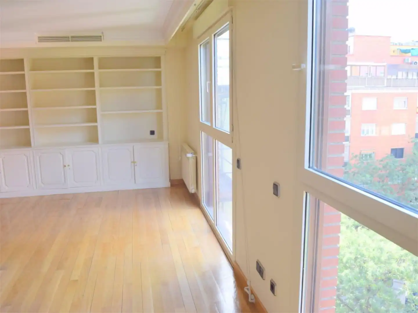 Piso en  Calle de Castelló 60 - Foto 3