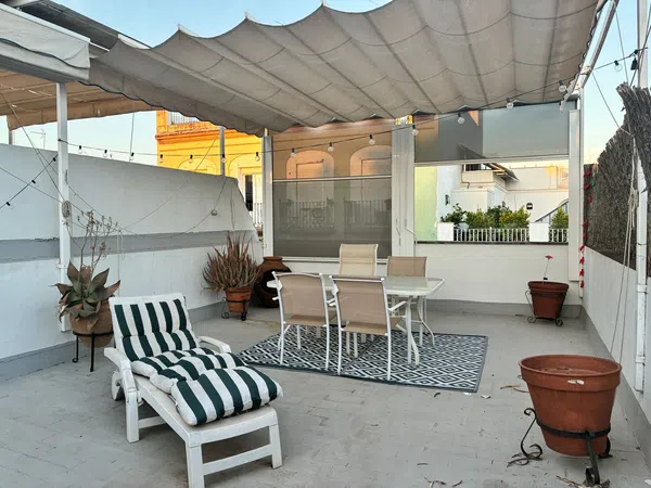 Piso en Calle San Bernardo, 7, San Bernardo - Avenida de Cádiz - Foto 1