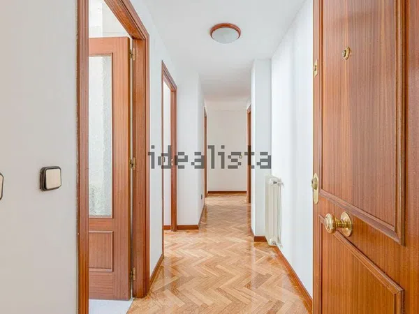 Piso en plaza de Guilhou, 4