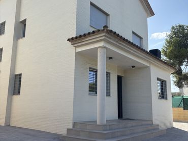 Chalet en  Calle Lliri Groc-Pous 3 - Foto 1