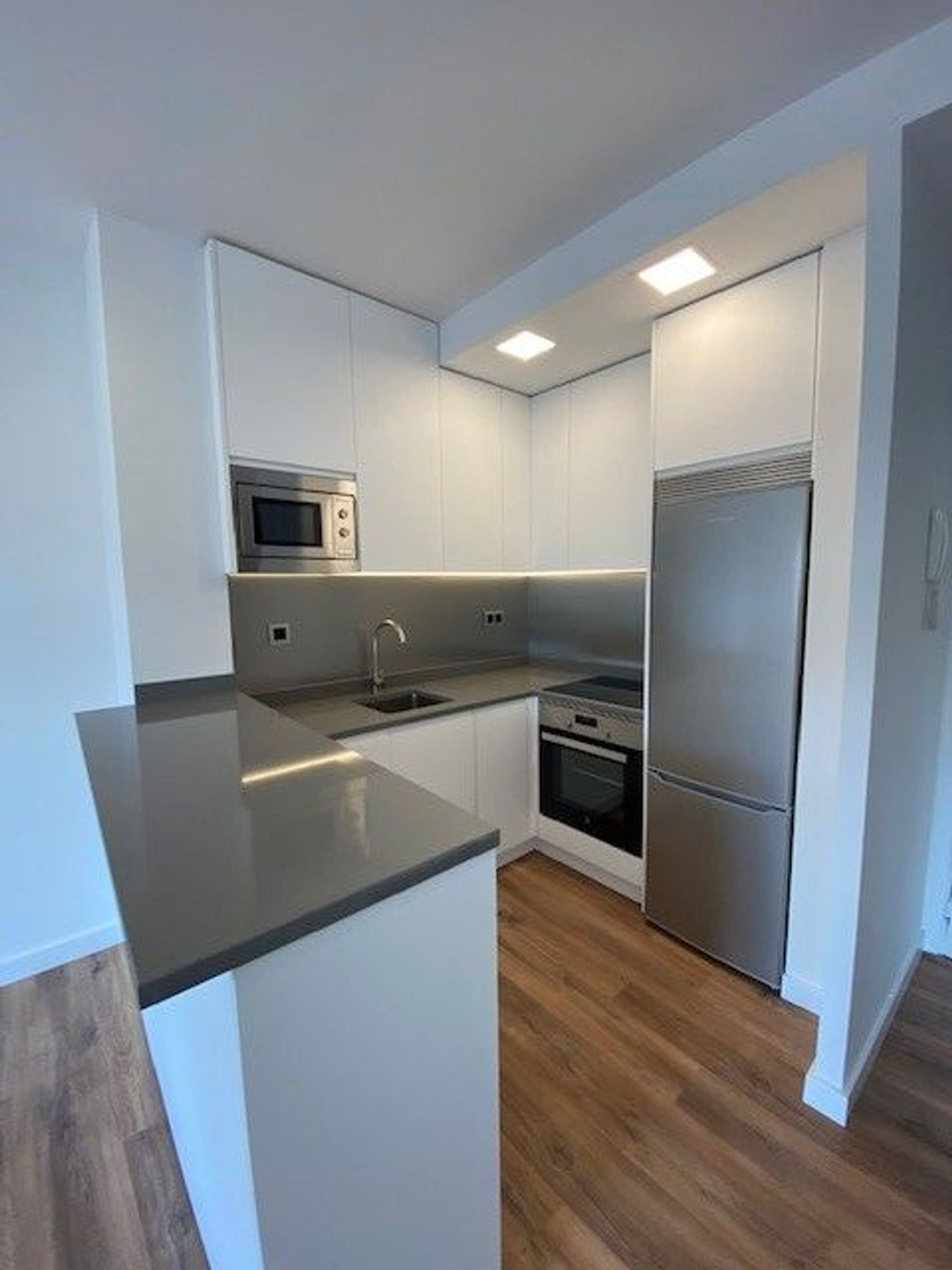 Piso en calle de Fernández de la Hoz, 52 - Foto 4