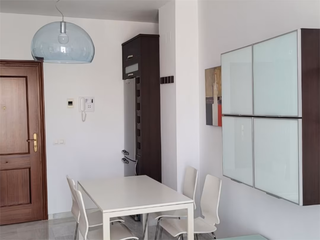 Piso en  Calle Parlamento de Andalucía 1 - Foto 2