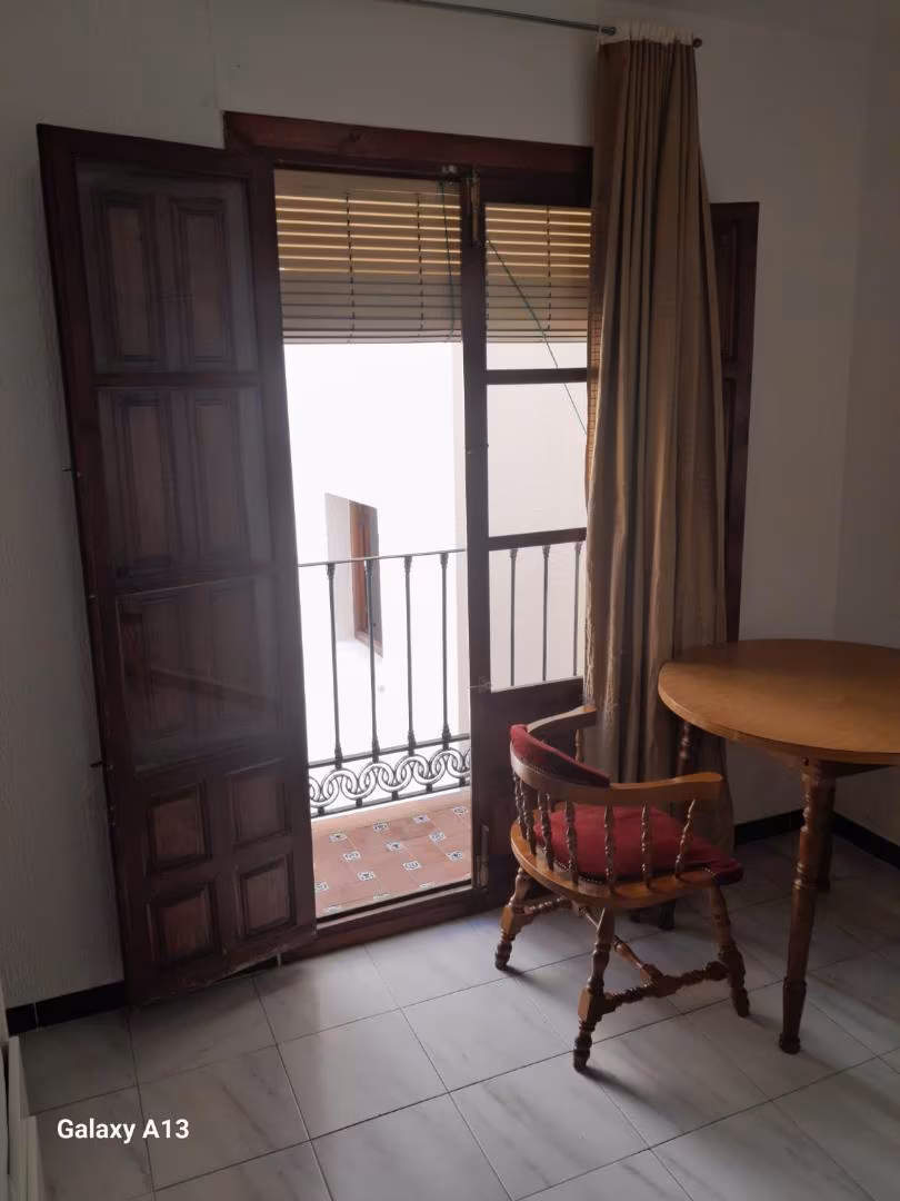 Estudio en  Calle Moral de la Magdalena 24