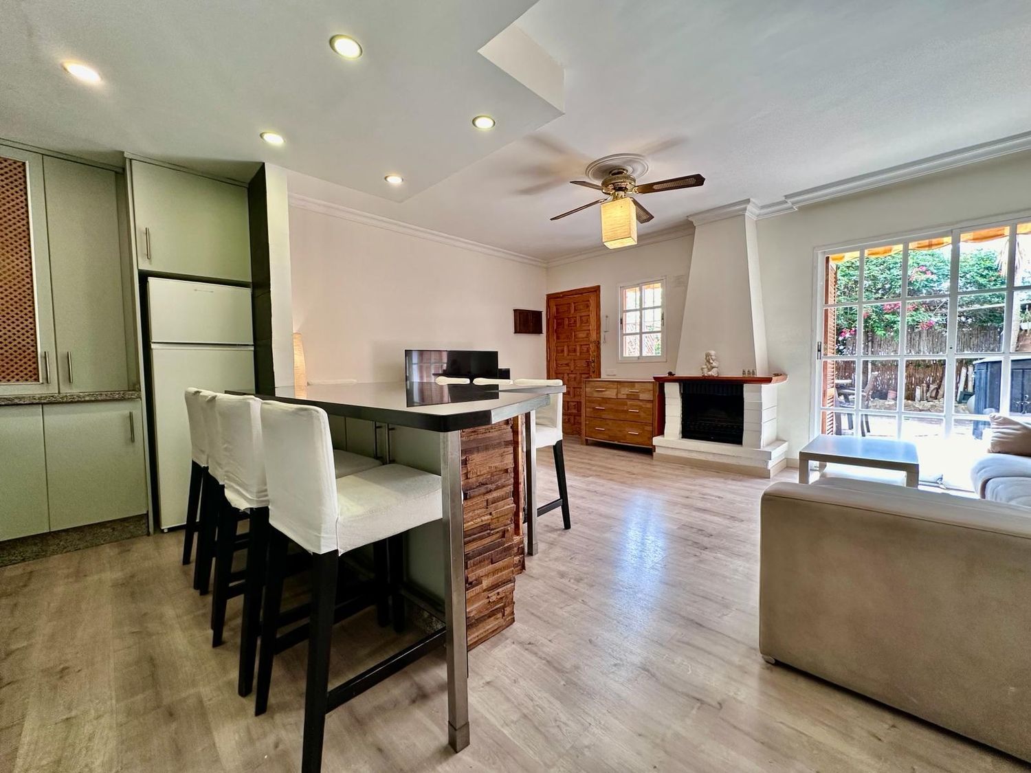 Chalet adosado en Arroyo de la Miel - Foto 5