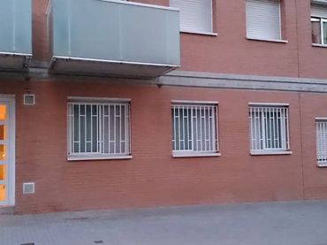 Piso en  Carrer de Guillem Catà 43 - Foto 2