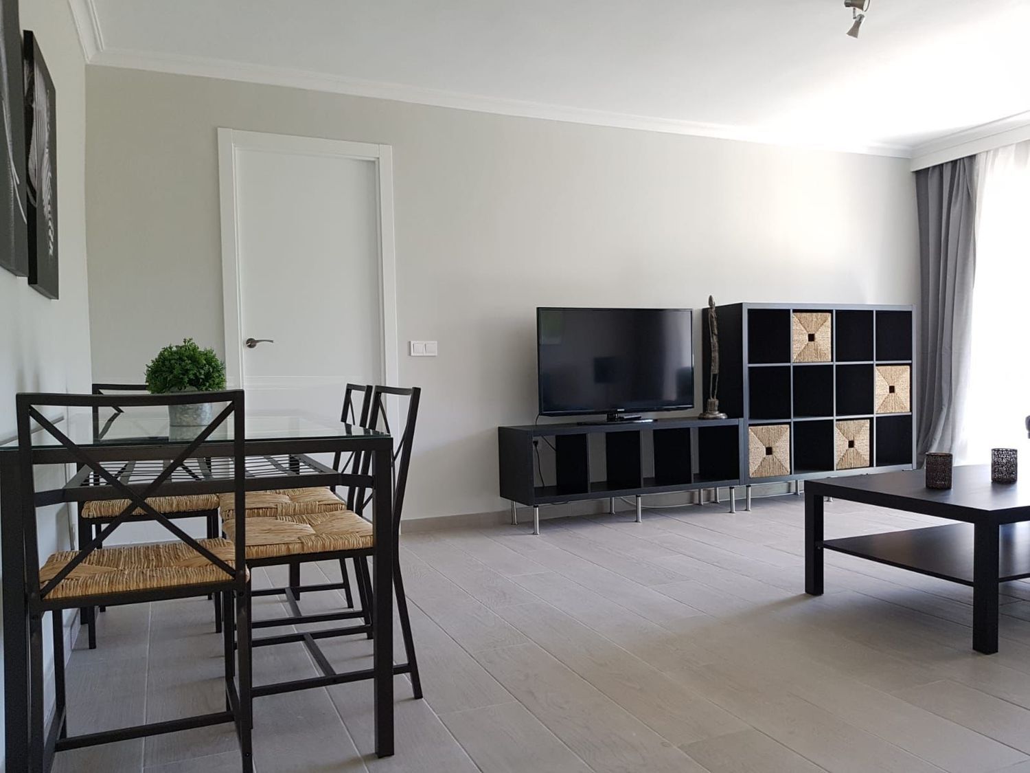 Piso en calle Poeta Manuel Benítez Carrasco, 2 - Foto 3