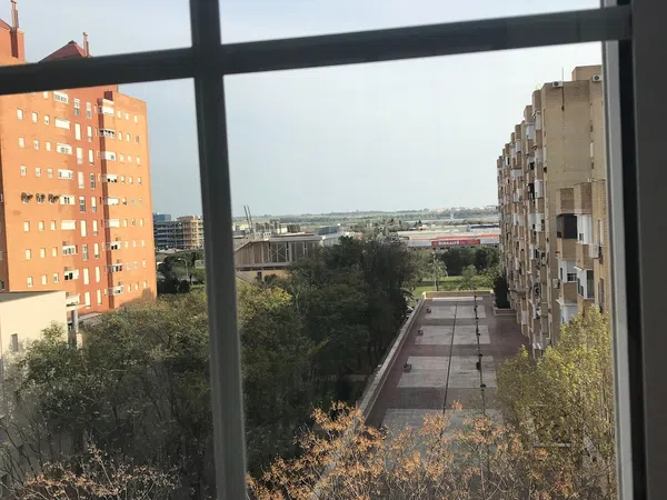 Piso en Avenida de las Ciencias - Foto 10