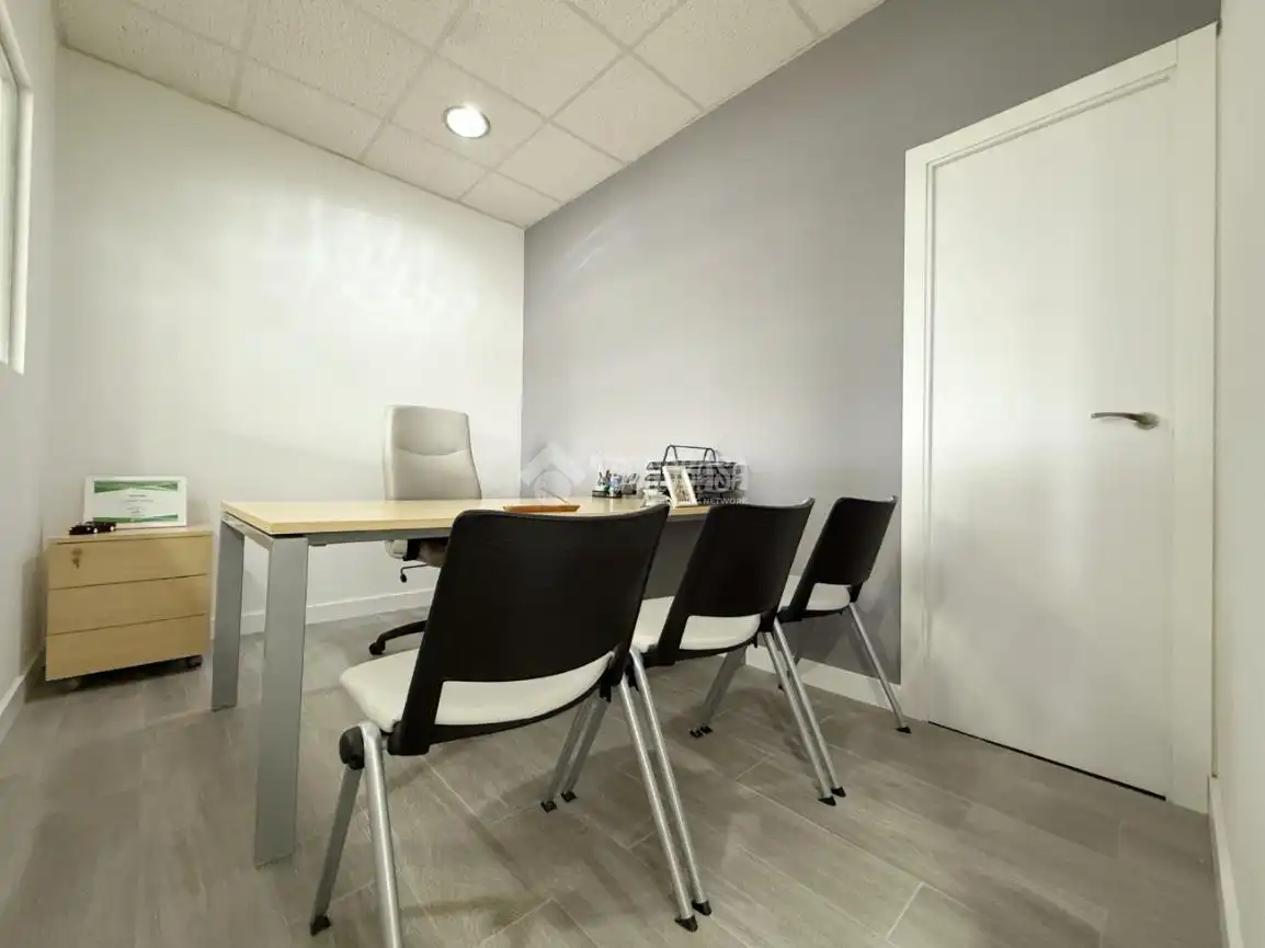 Local comercial en Sant Boi de Llobregat - Foto 13