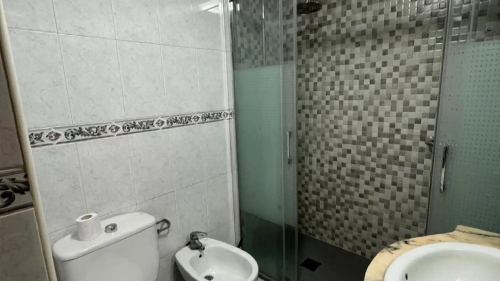 Piso en  Carrer Martín de Torres 18 - Foto 10