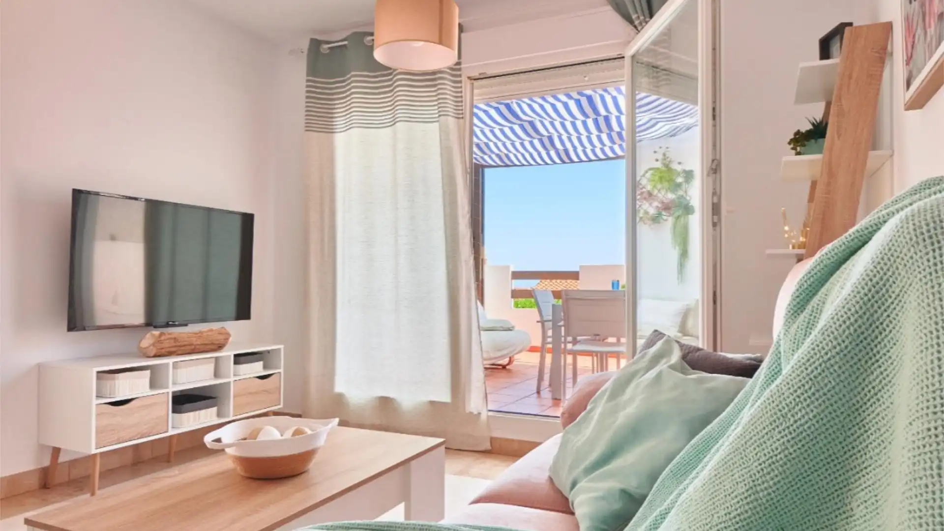 Piso en  Calle Almendro el 8 - Foto 1