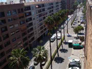 Piso en  Carrer de José María Haro 33 - Foto 33