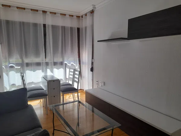 Piso en calle de Campezo, 14