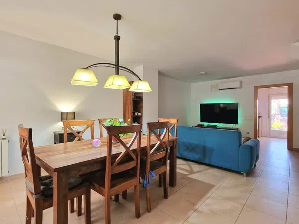 Chalet adosado en Palau-Solità i Plegamans - Foto 6