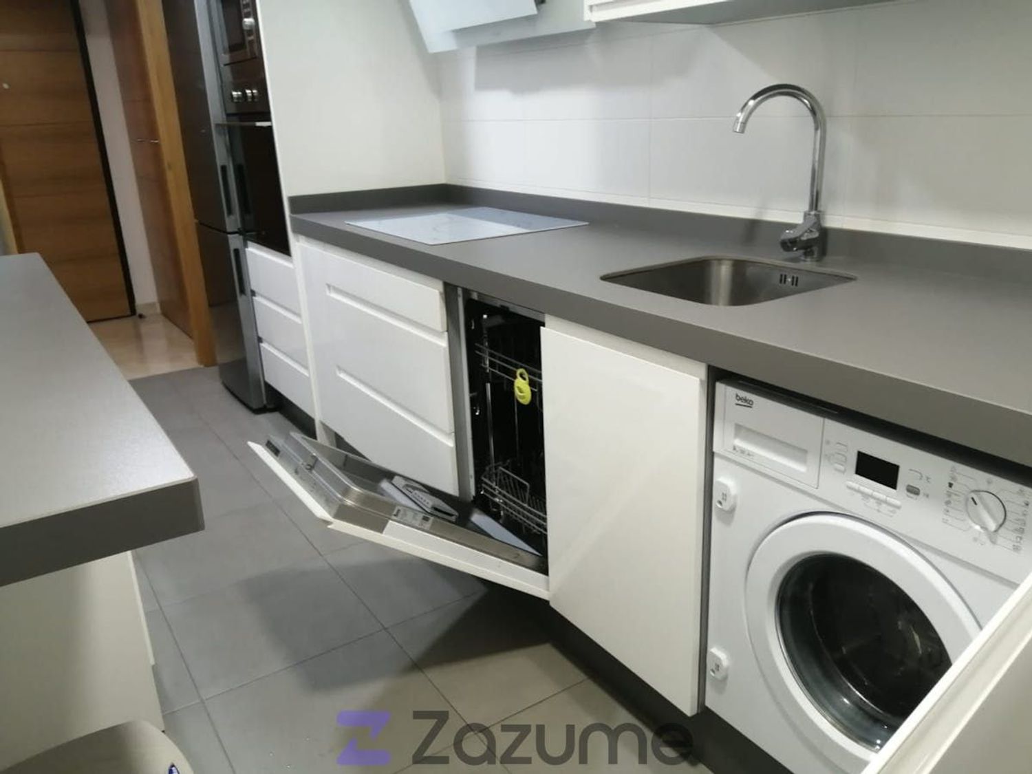 Piso en Calle Escritora Emilia Pardo Bazan, Zoco - Poniente - Foto 3