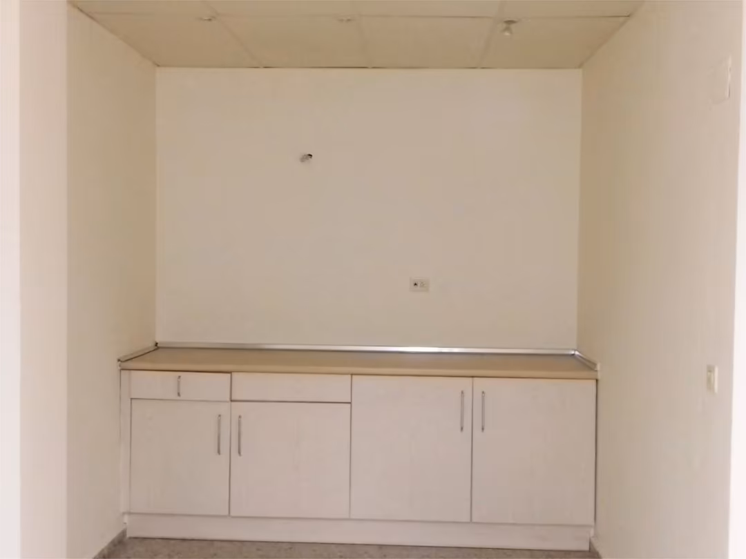 Estudio en  Calle de Rosalía de Castro 24