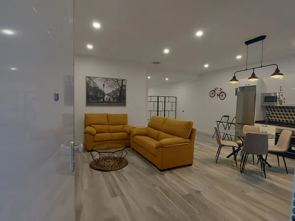 Piso en Calle Frigiliana, Los Guindos - Parque Mediterráneo - Santa Paula - Foto 5