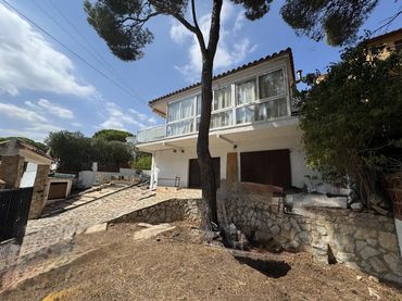 Chalet en  Carrer Perdiguer 9 - Foto 2