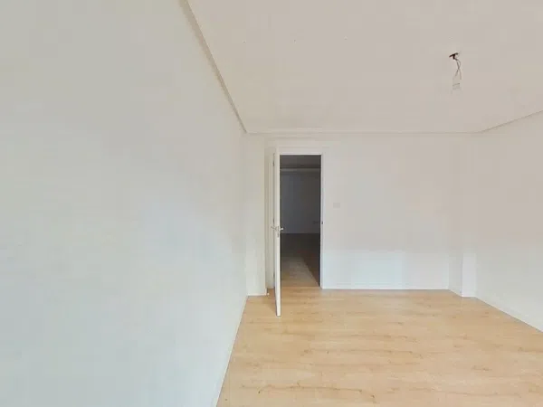 Piso en San Ramón y Monte de Piedad - Foto 6