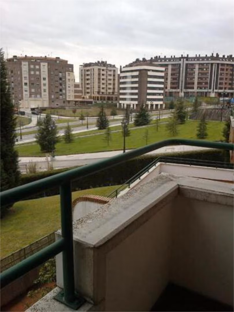Piso en Montecerrao - Foto 9