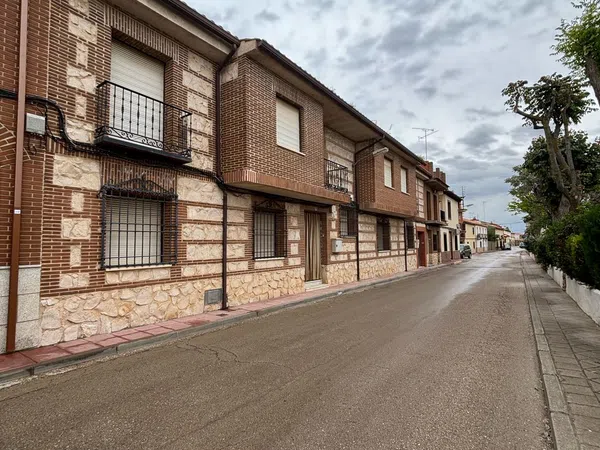 Chalet adosado en Calle de la Concepción, 35 - Foto 1