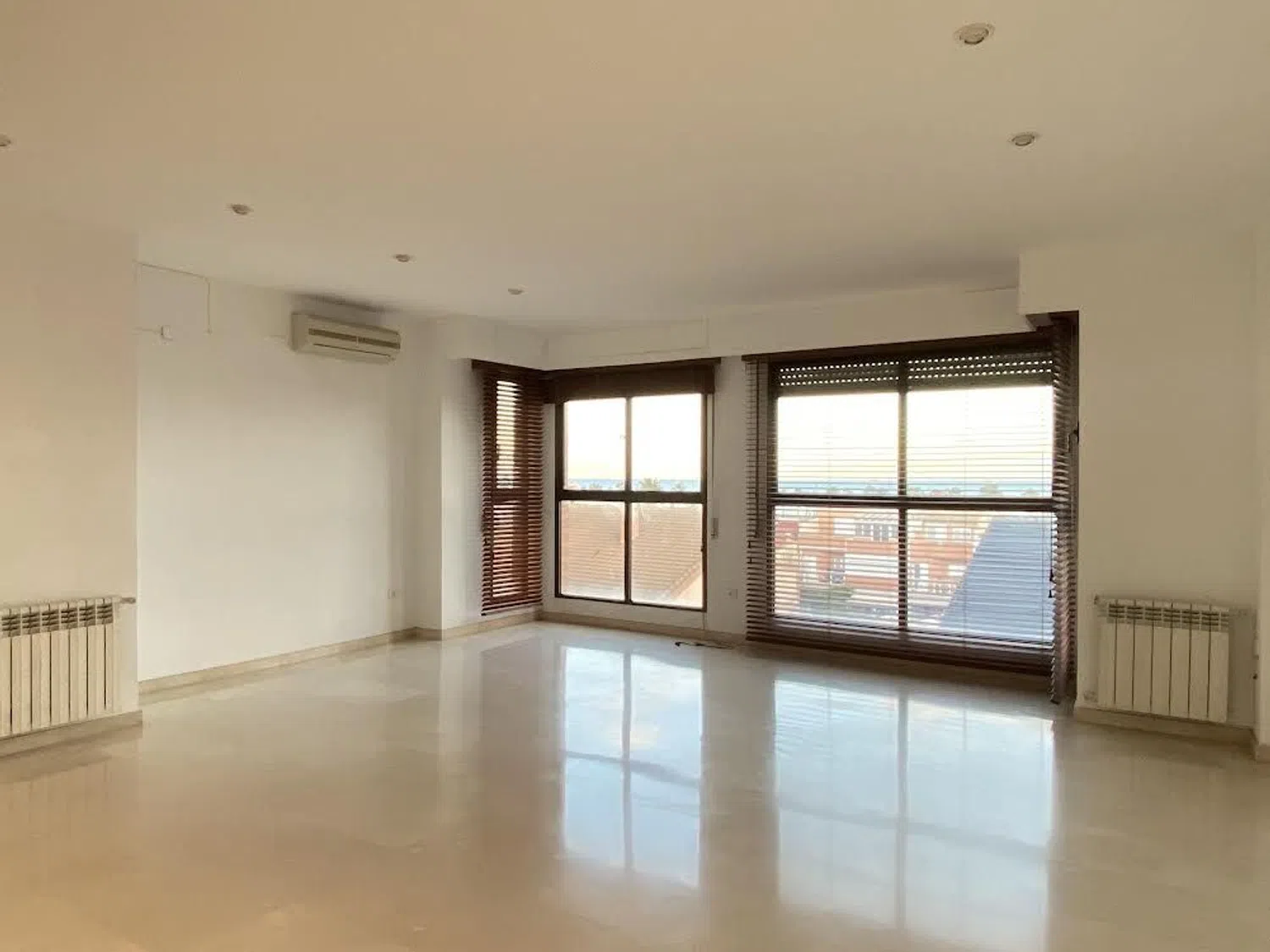 Piso en calle de Cavite, 121 - Foto 3