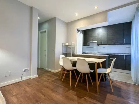 Piso en calle de San Simón, 1