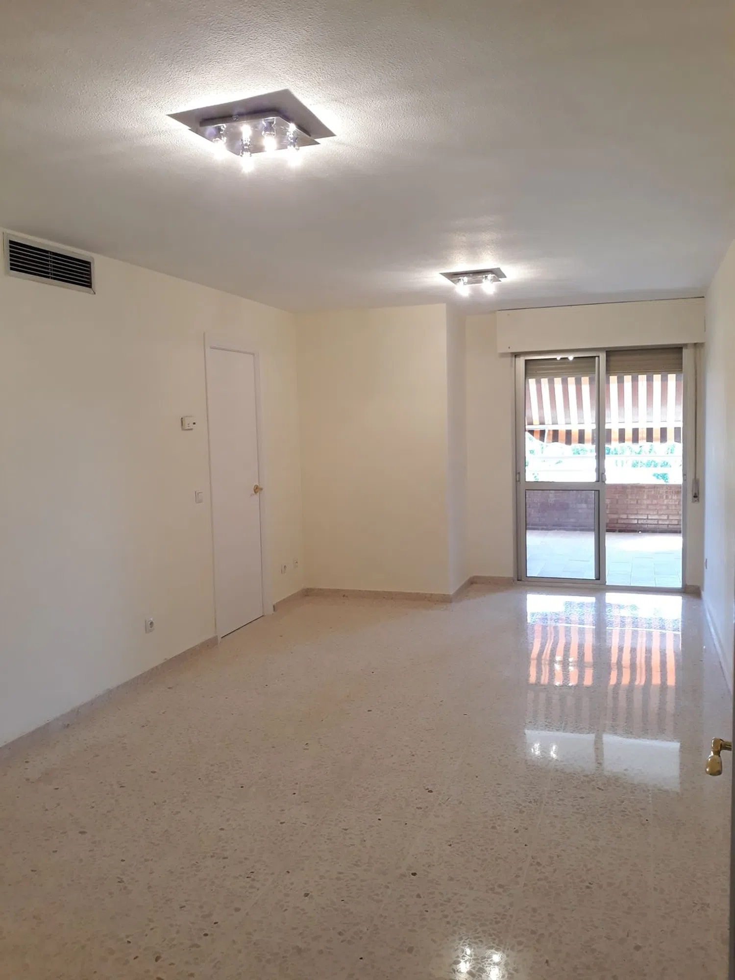 Piso en calle Periodista Ramón Resa, 4 - Foto 3